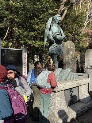 ���V�瑜�ɐG�鎋�o��Q�����o�[��