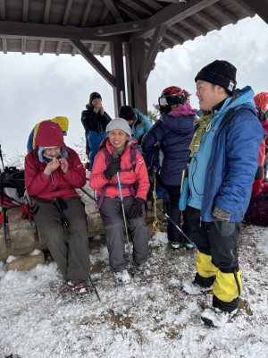 �������ɎR���ɓ�����